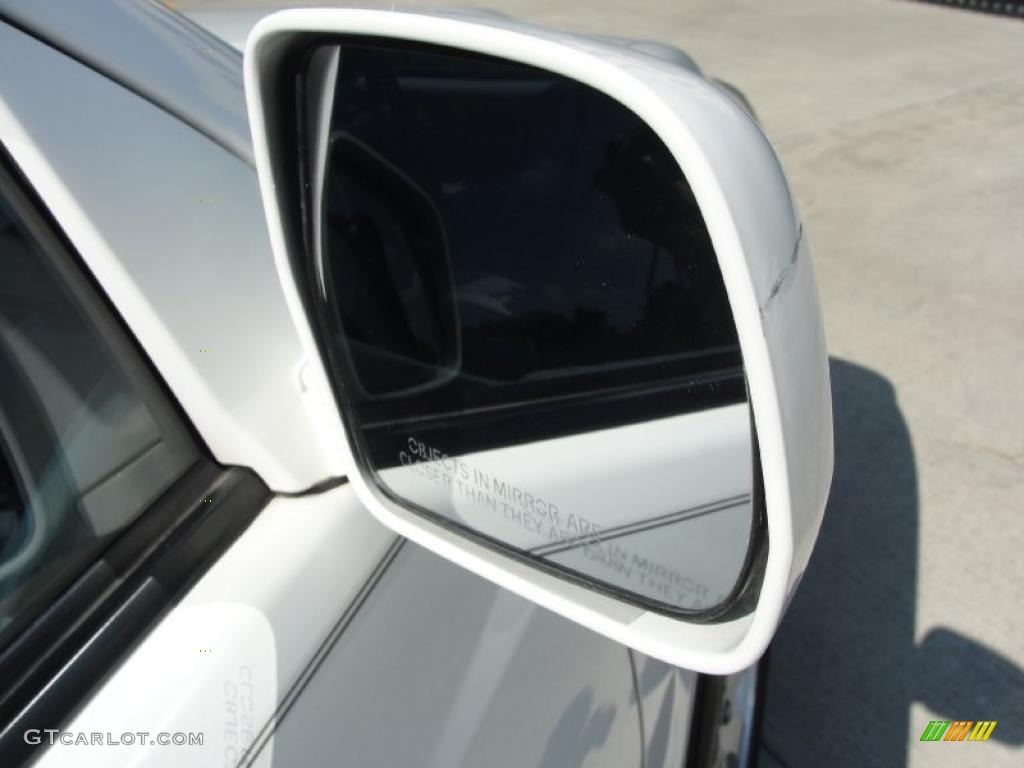 2004 Highlander V6 - Super White / Ash photo #17