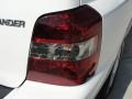 2004 Super White Toyota Highlander V6  photo #18