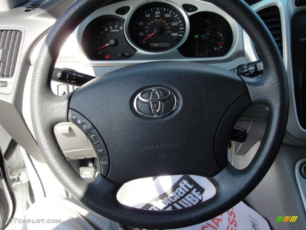 2004 Highlander V6 - Super White / Ash photo #42