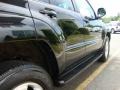 Black - 4Runner SR5 4x4 Photo No. 16