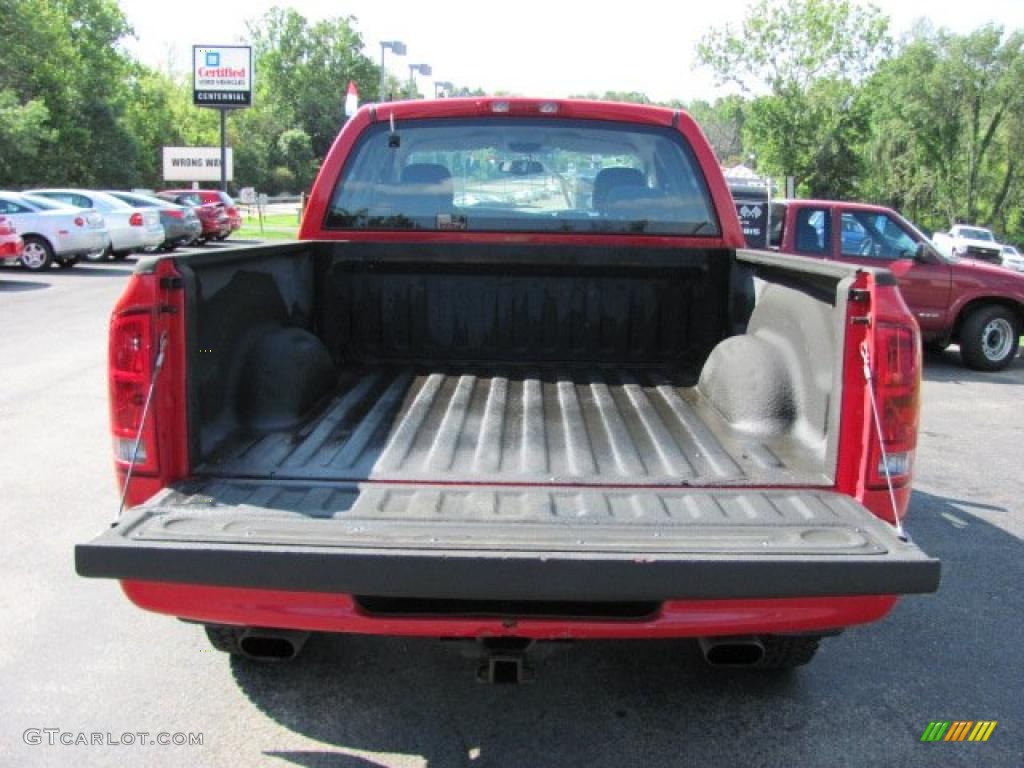 2004 Ram 1500 SLT Quad Cab 4x4 - Flame Red / Dark Slate Gray photo #5