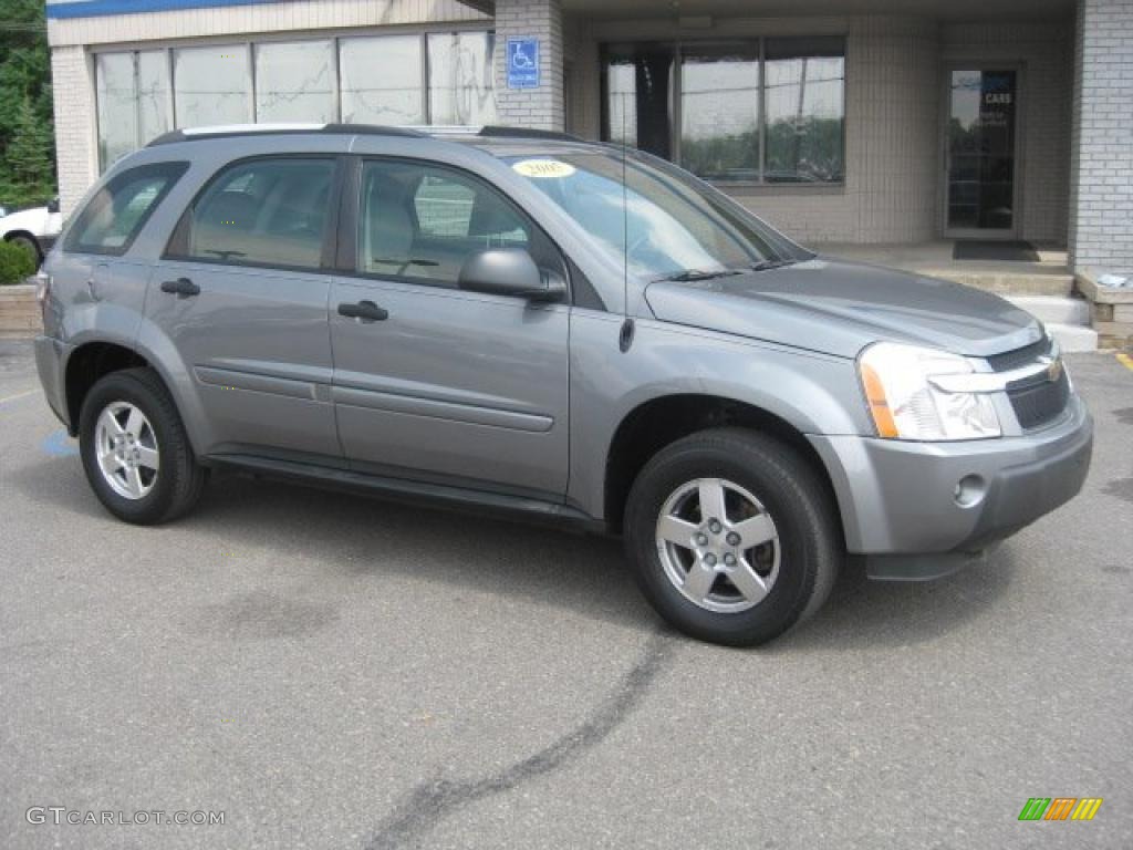 2005 Equinox LS - Dark Silver Metallic / Light Gray photo #1