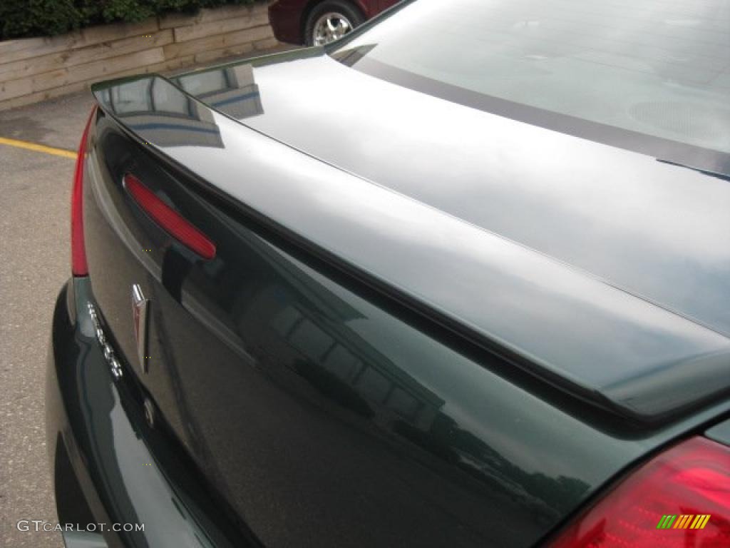2006 G6 GTP Sedan - Emerald Green Metallic / Ebony photo #17
