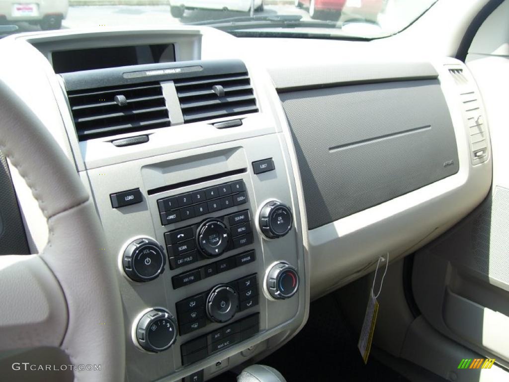 2010 Escape XLT V6 4WD - Steel Blue Metallic / Stone photo #19