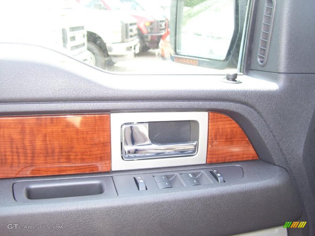 2010 F150 Lariat SuperCrew 4x4 - Tuxedo Black / Black photo #15