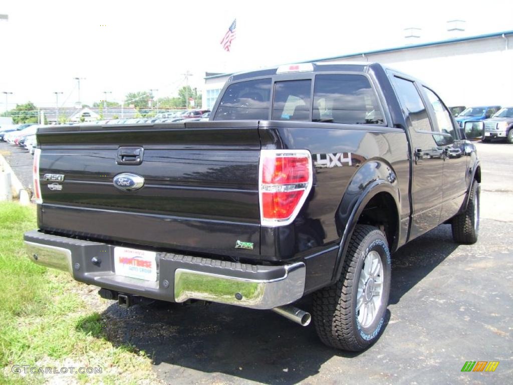 2010 F150 Lariat SuperCrew 4x4 - Tuxedo Black / Black photo #4