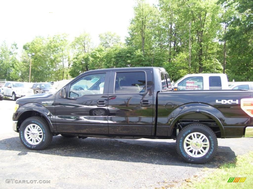 2010 F150 Lariat SuperCrew 4x4 - Tuxedo Black / Black photo #5
