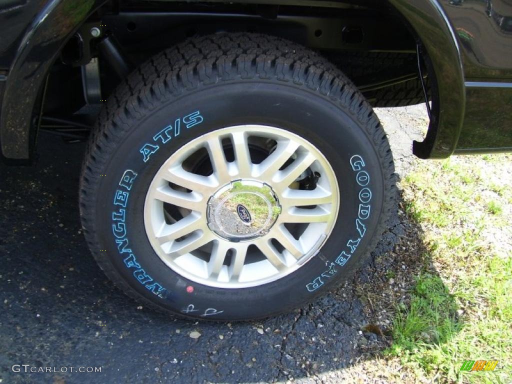 2010 F150 Lariat SuperCrew 4x4 - Tuxedo Black / Black photo #9