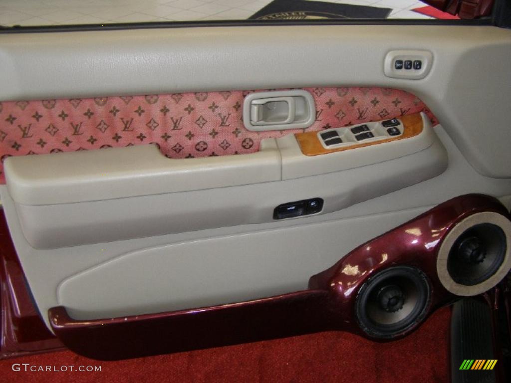 2002 QX4 4x4 - Royal Ruby Metallic / Stone Beige photo #10