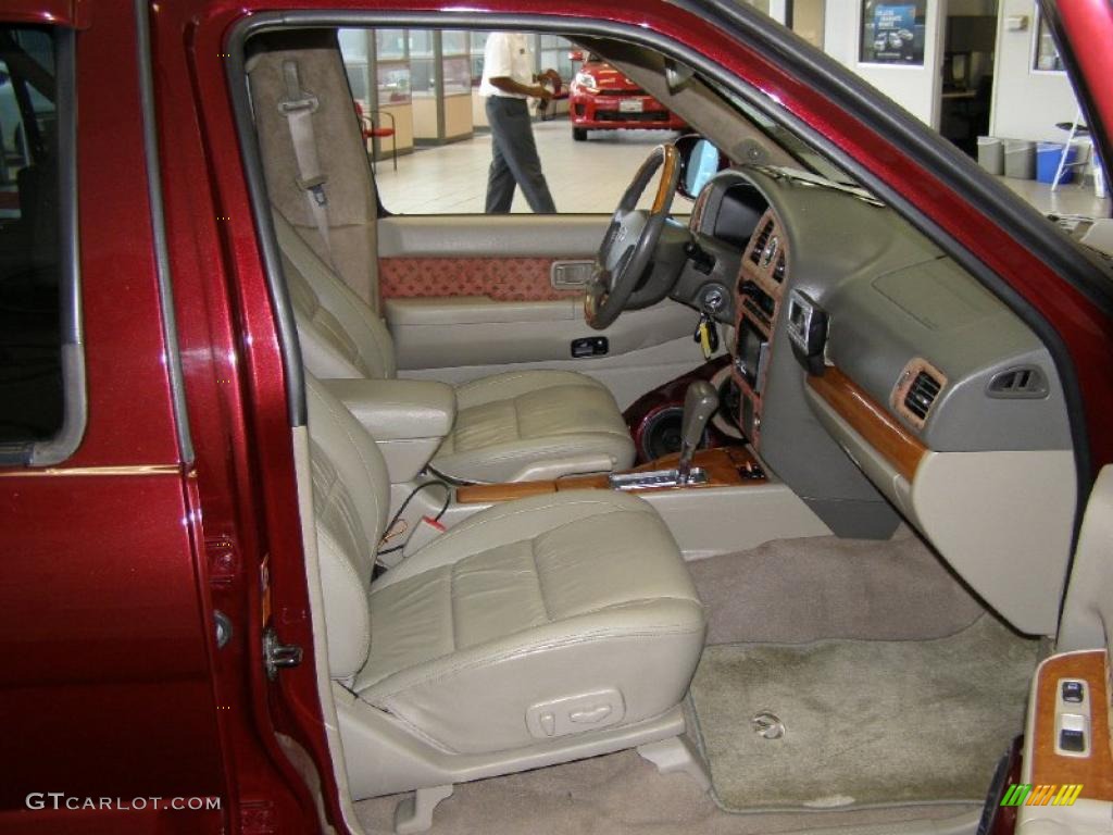 2002 QX4 4x4 - Royal Ruby Metallic / Stone Beige photo #25