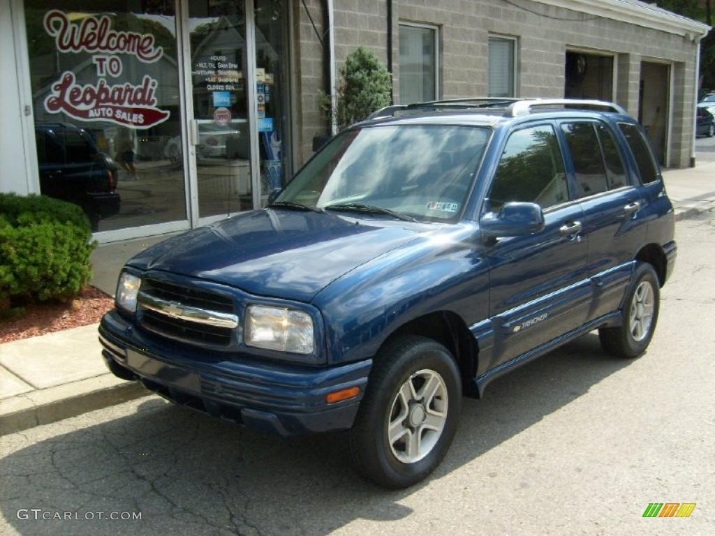 Indigo Blue Chevrolet Tracker