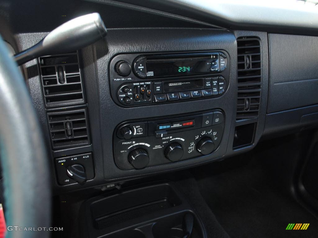 2001 Durango SLT 4x4 - Patriot Blue Pearl / Dark Slate Gray/Taupe photo #15