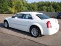 2009 Cool Vanilla White Chrysler 300 Touring  photo #5