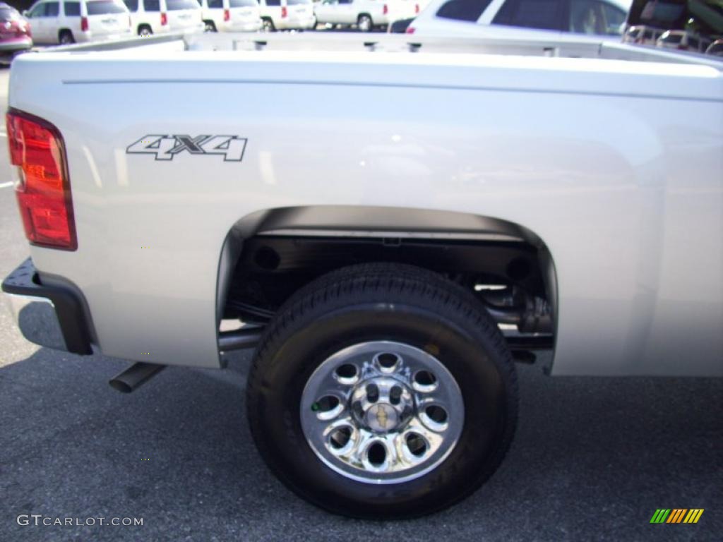2011 Silverado 1500 LS Extended Cab 4x4 - Sheer Silver Metallic / Dark Titanium photo #2