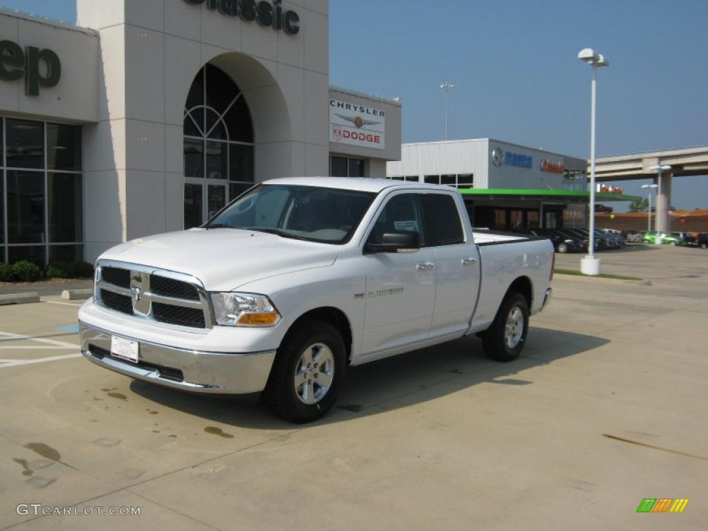 2011 Ram 1500 SLT Quad Cab - Bright White / Dark Slate Gray/Medium Graystone photo #1