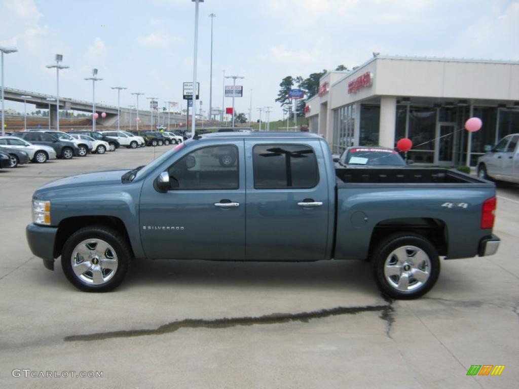 2009 Silverado 1500 LS Crew Cab 4x4 - Blue Granite Metallic / Dark Titanium photo #2