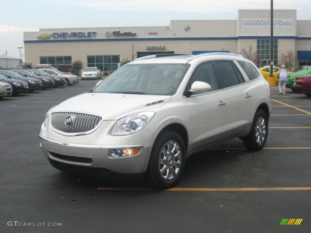 White Diamond Tricoat Buick Enclave