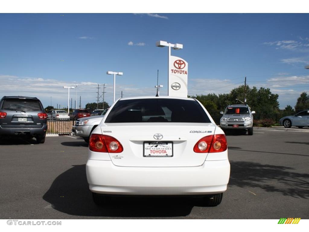 2005 Corolla LE - Super White / Pebble Beige photo #3