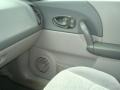2003 White Saturn VUE V6 AWD  photo #18