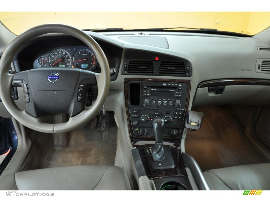 2005 XC70 AWD - Barents Blue Metallic / Taupe photo #6