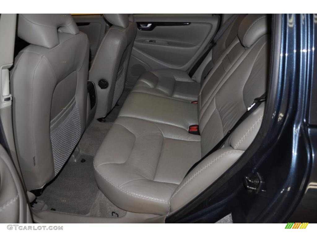 2005 XC70 AWD - Barents Blue Metallic / Taupe photo #13