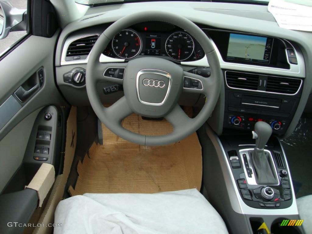 2011 A4 2.0T quattro Sedan - Quartz Grey Metallic / Light Gray photo #25