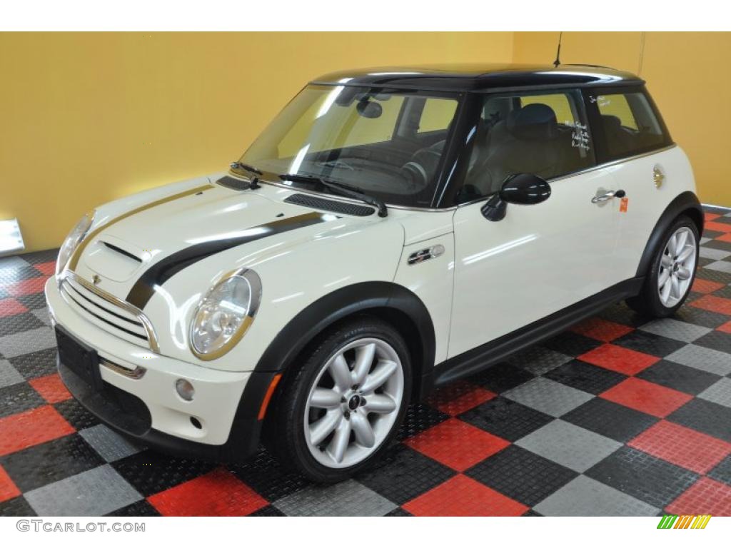 2004 Cooper S Hardtop - Pepper White / Panther Black photo #3