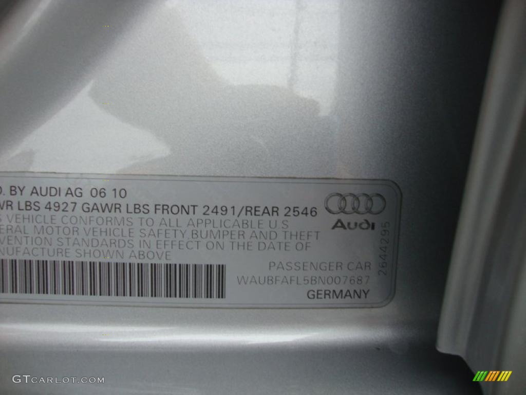 2011 A4 2.0T quattro Sedan - Ice Silver Metallic / Black photo #37
