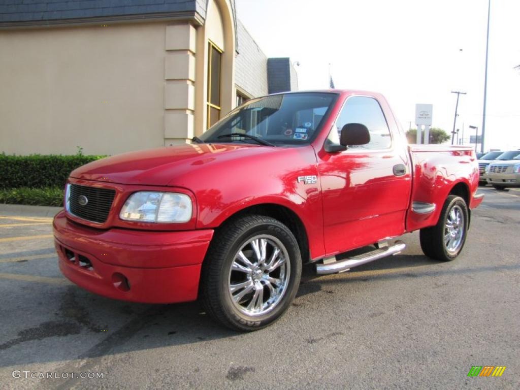 2004 F150 STX Regular Cab - Bright Red / Medium Graphite photo #3