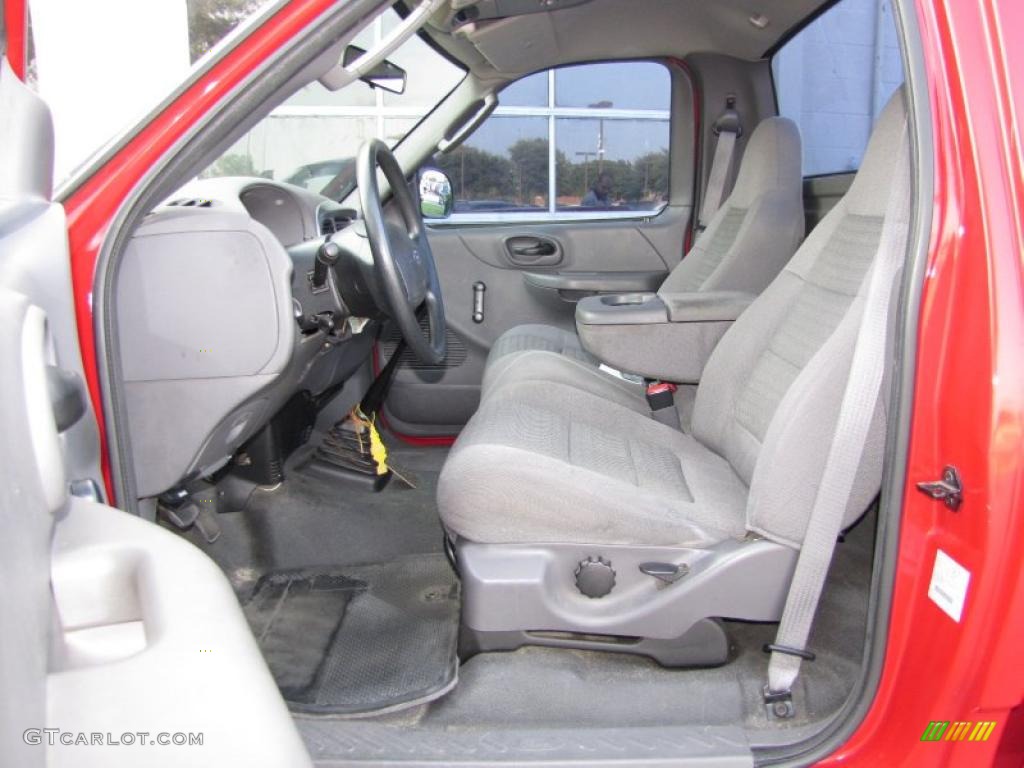 2004 F150 STX Regular Cab - Bright Red / Medium Graphite photo #9