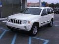 Stone White - Grand Cherokee Laredo Photo No. 2
