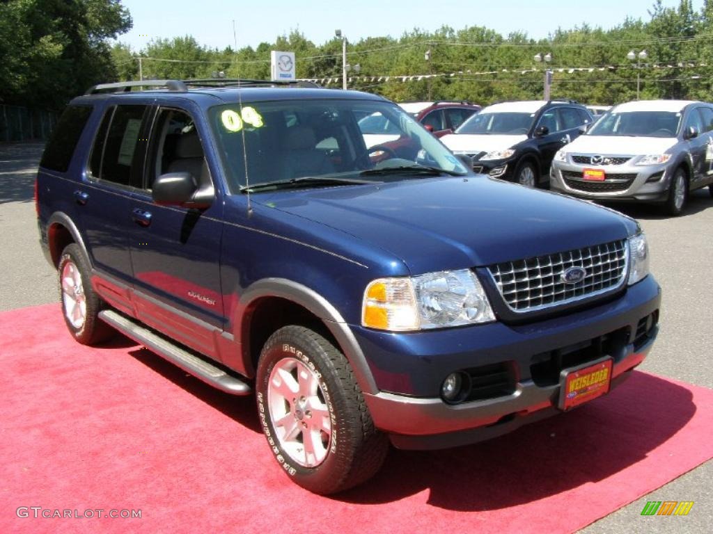 2004 Explorer XLT 4x4 - Dark Blue Pearl Metallic / Midnight Grey photo #5