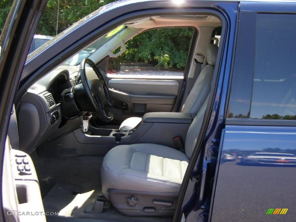 2004 Explorer XLT 4x4 - Dark Blue Pearl Metallic / Midnight Grey photo #14