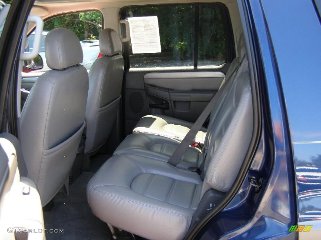 2004 Explorer XLT 4x4 - Dark Blue Pearl Metallic / Midnight Grey photo #21
