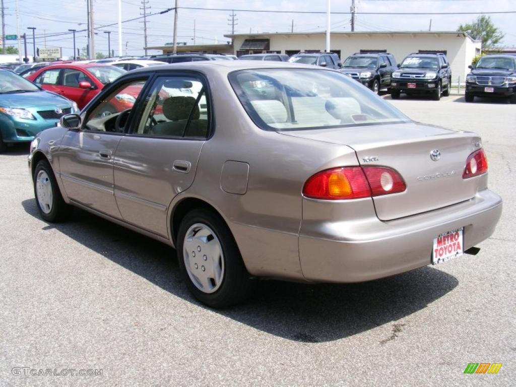 2002 Corolla LE - Sandrift Metallic / Pebble Beige photo #3