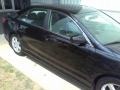 Black - Camry SE Photo No. 21
