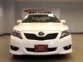 Super White - Camry SE Photo No. 2