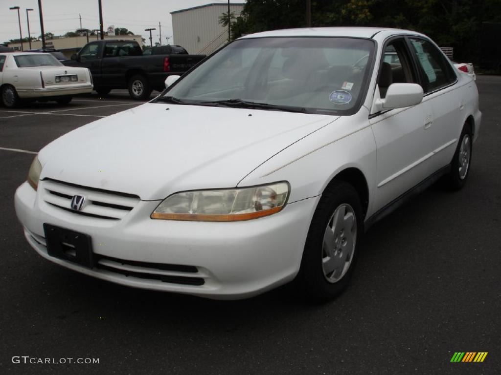 2001 Accord LX V6 Sedan - Taffeta White / Ivory photo #1