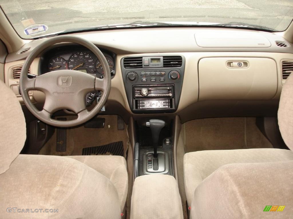 2001 Accord LX V6 Sedan - Taffeta White / Ivory photo #12