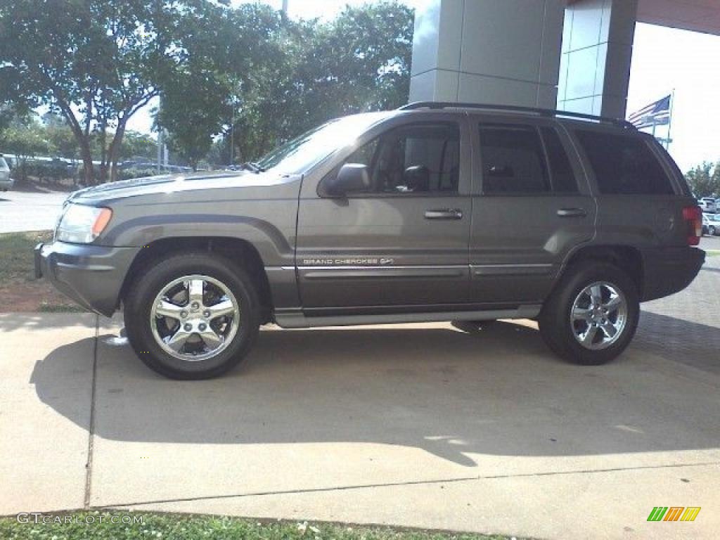 2004 Grand Cherokee Overland - Graphite Metallic / Dark Slate Gray photo #18