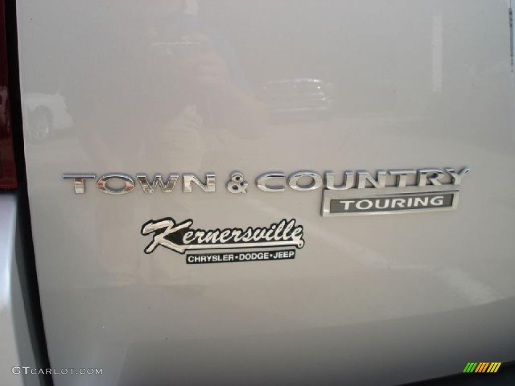 2008 Town & Country Touring Signature Series - Bright Silver Metallic / Medium Slate Gray/Light Shale photo #36