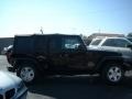 Black - Wrangler Unlimited Sahara Photo No. 3