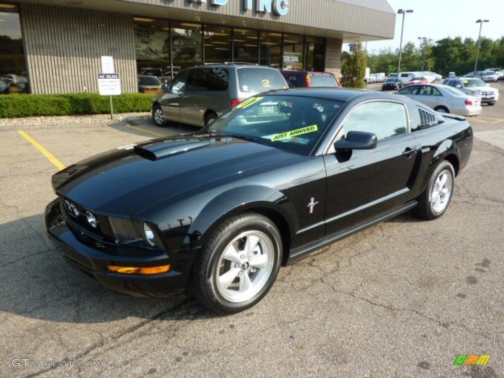 2007 Mustang V6 Deluxe Coupe - Black / Dark Charcoal photo #8