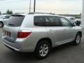 Classic Silver Metallic - Highlander 4WD Photo No. 4