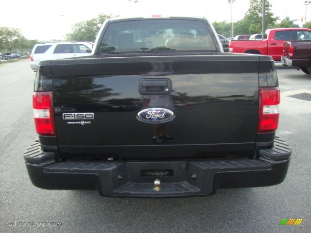 2006 F150 STX Regular Cab - Black / Medium/Dark Flint photo #4