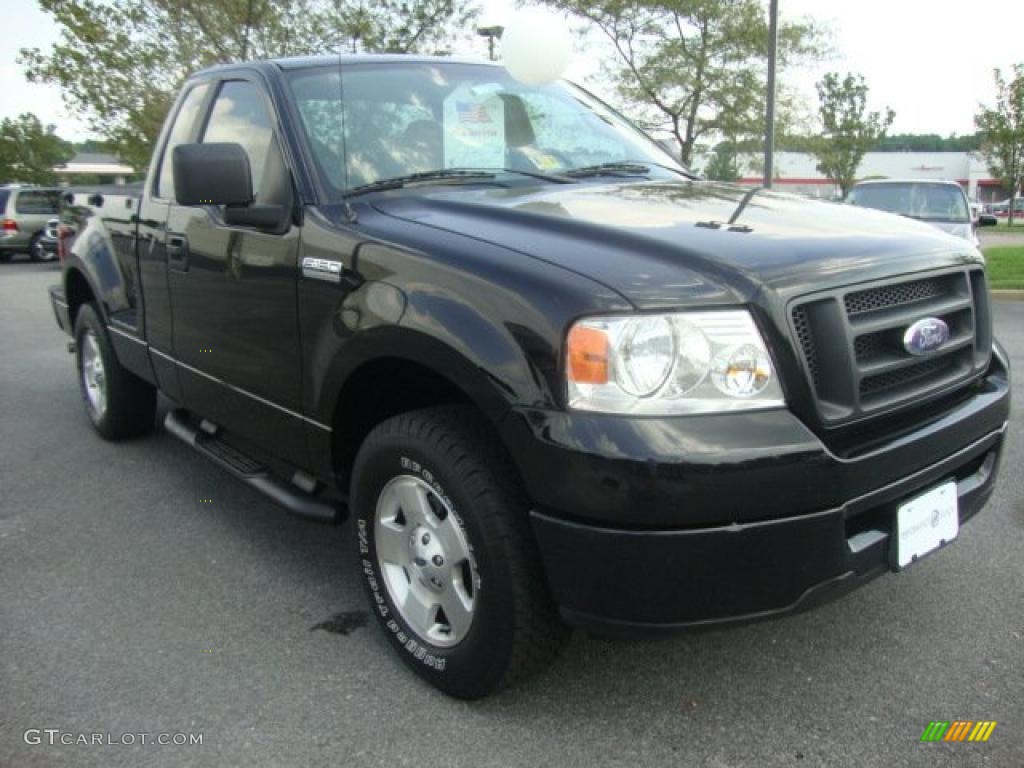2006 F150 STX Regular Cab - Black / Medium/Dark Flint photo #8