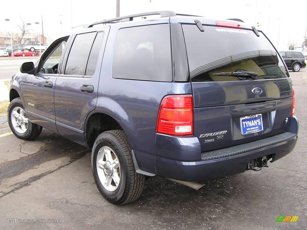 2004 Explorer XLT 4x4 - Medium Wedgewood Blue Metallic / Graphite photo #2