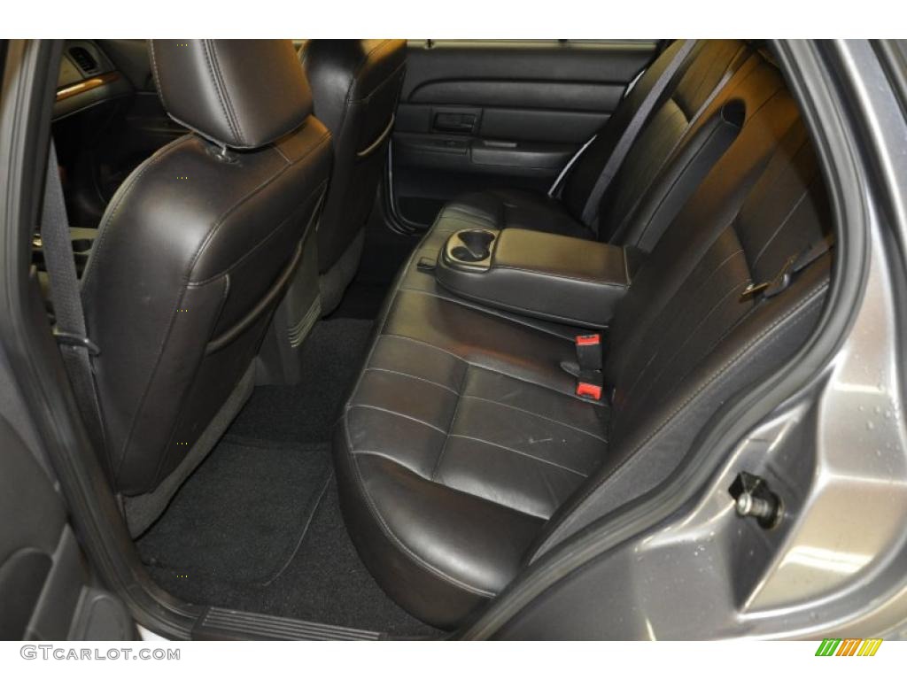 2006 Crown Victoria LX - Tungsten Metallic / Charcoal Black photo #13
