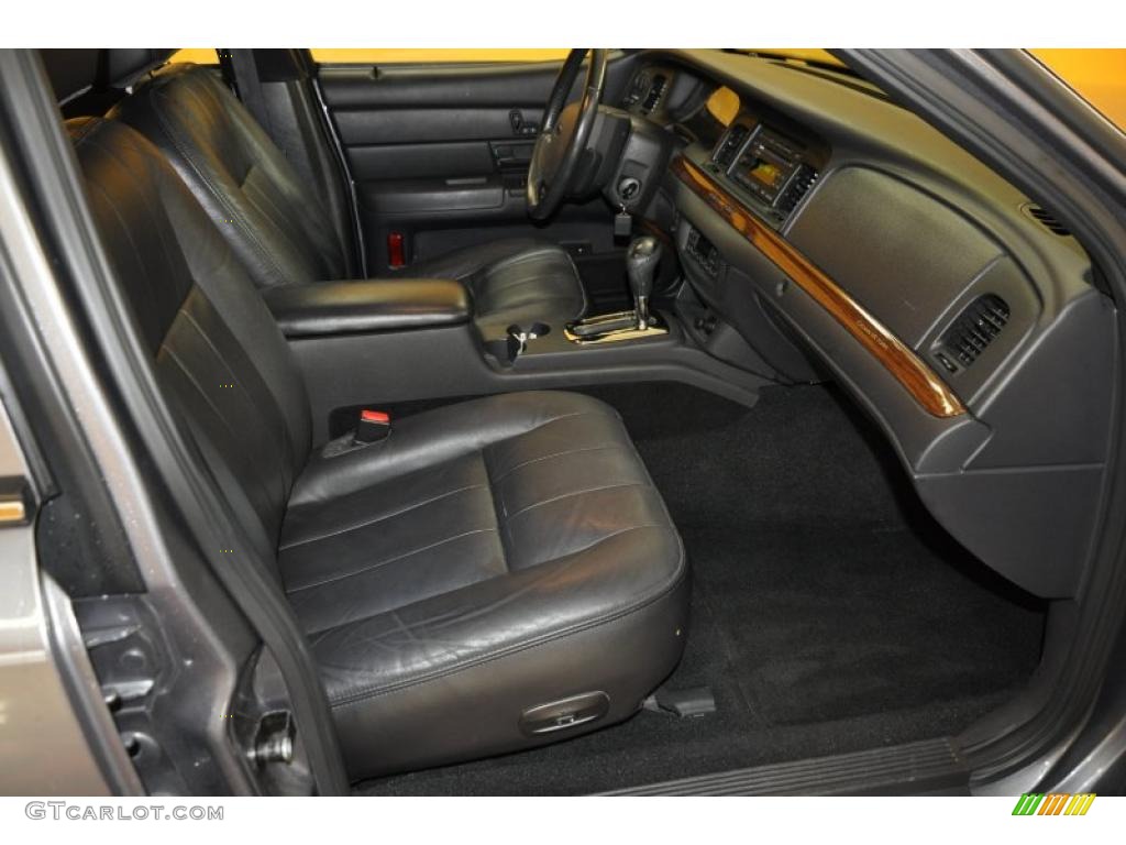2006 Crown Victoria LX - Tungsten Metallic / Charcoal Black photo #16
