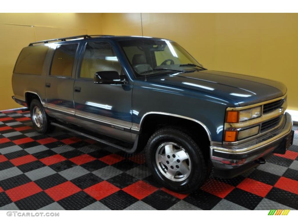 1995 Suburban K1500 4x4 - Medium Blue Metallic / Beige photo #1